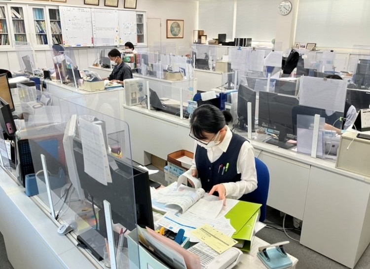 ◆週4日相談OK【受注・発注のデータ入力事務】時給1260円～