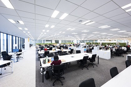 【50代採用実績あり】正社員キャリアを築く◎9-17時ほぼ残業なし
