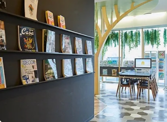 「忙しい現状を変えたい方」18:30頃退社/長期休暇有/2-30代活躍!