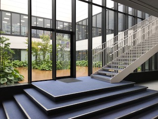 【夜勤の事務】電話対応ナシ♪入力チェックのコツコツとした事務