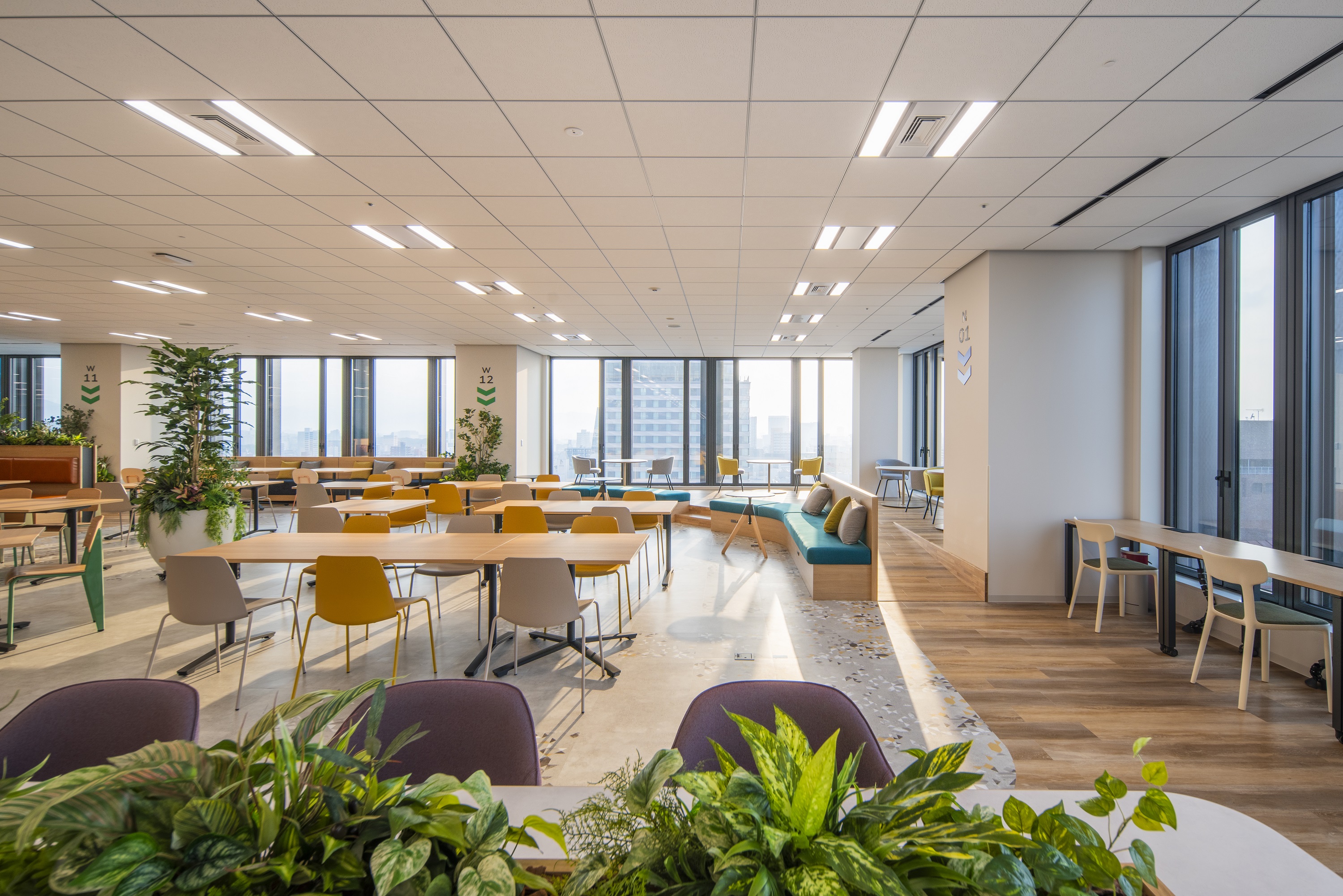 ＜天神中心×あの新築商業ビル♪＞駅直結★事務デビューしよう！