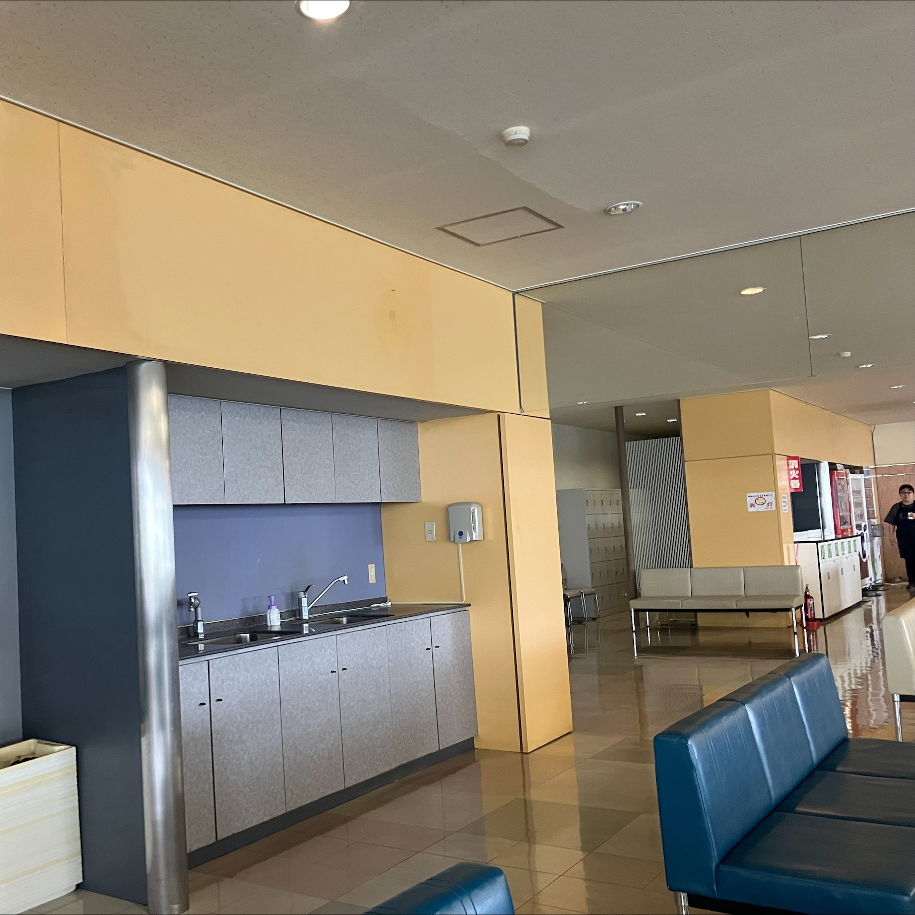 【正社員へ】年収415万↑賞与あり★和気あいあいofficeで経理♪