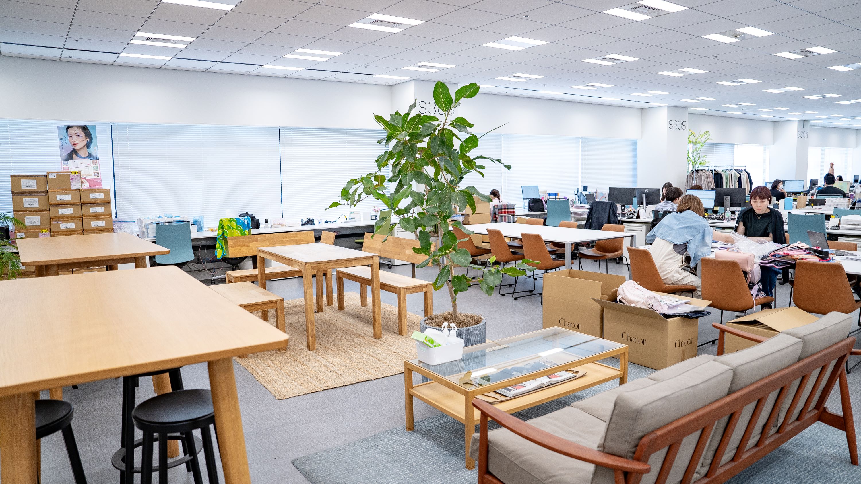 ＜世界的有名アパレル☆＞慣れたらルーティン事務サポ◎未経験OK