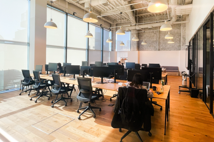 在宅あり♪動画制作・番組プロデュース企業で営業事務♪髪色自由