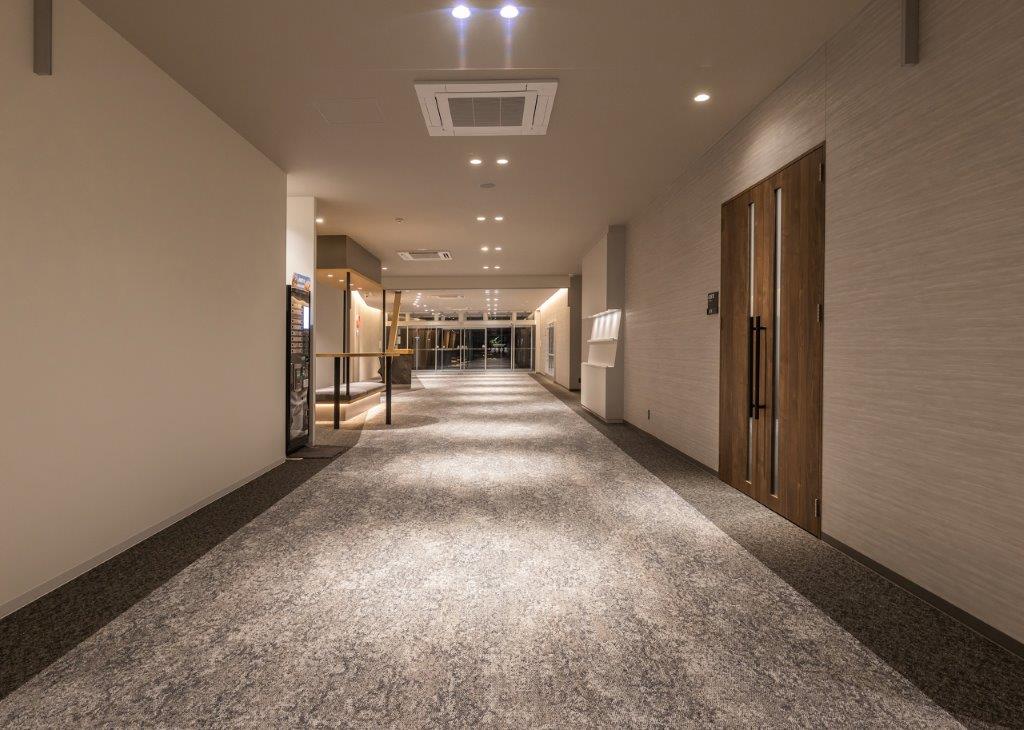 急募！11月～大手企業☆時給1300円×8時間×無料駐車場あり◎