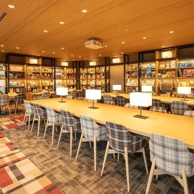 【英語使用☆大手受付】エンタメ！オシャレoffice★月収30万↑