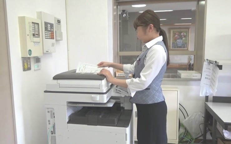 【佐野市】時給1350円★電話少なめ＊サポート事務◎月平均22万↑