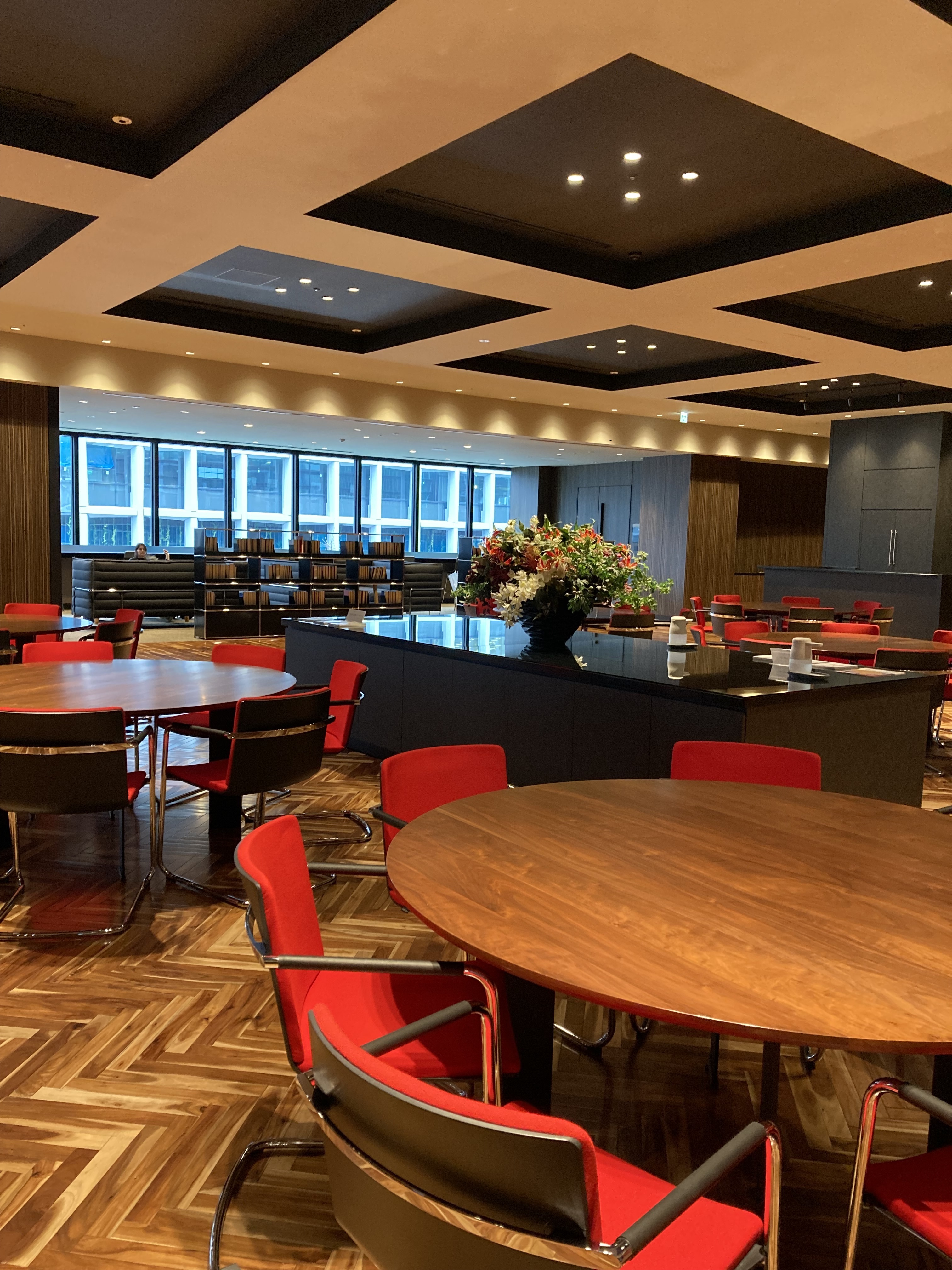 【社員化実績あり】超オシャレな大学campus★説明会の運営アシ♪