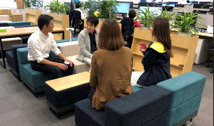 ＼日次経理からスキルアップ！／大手Gr☆月収30万～/残業5H♪