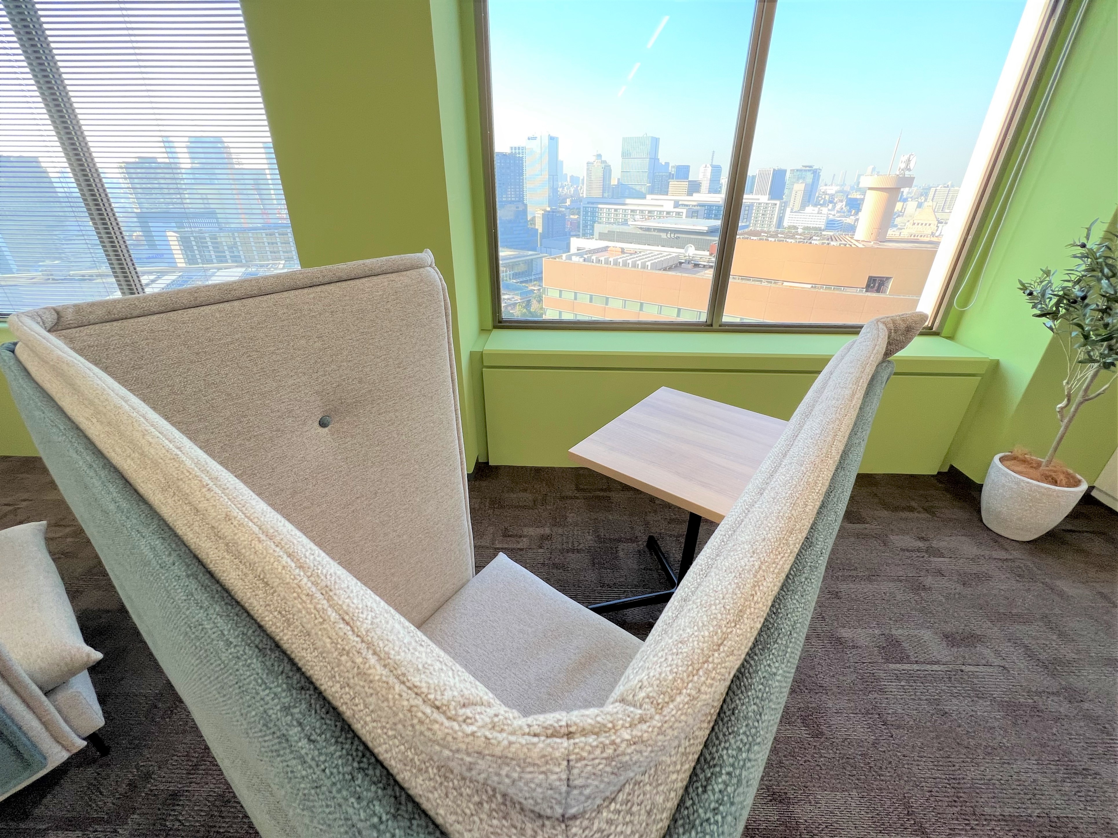 12月～未経験OK★事務デビュー歓迎＼高時給1800円／大手Net証券