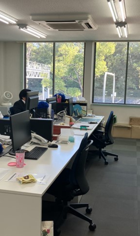 デニム＆パーカーOK★小規模オフィスで気ままに♪サポート事務