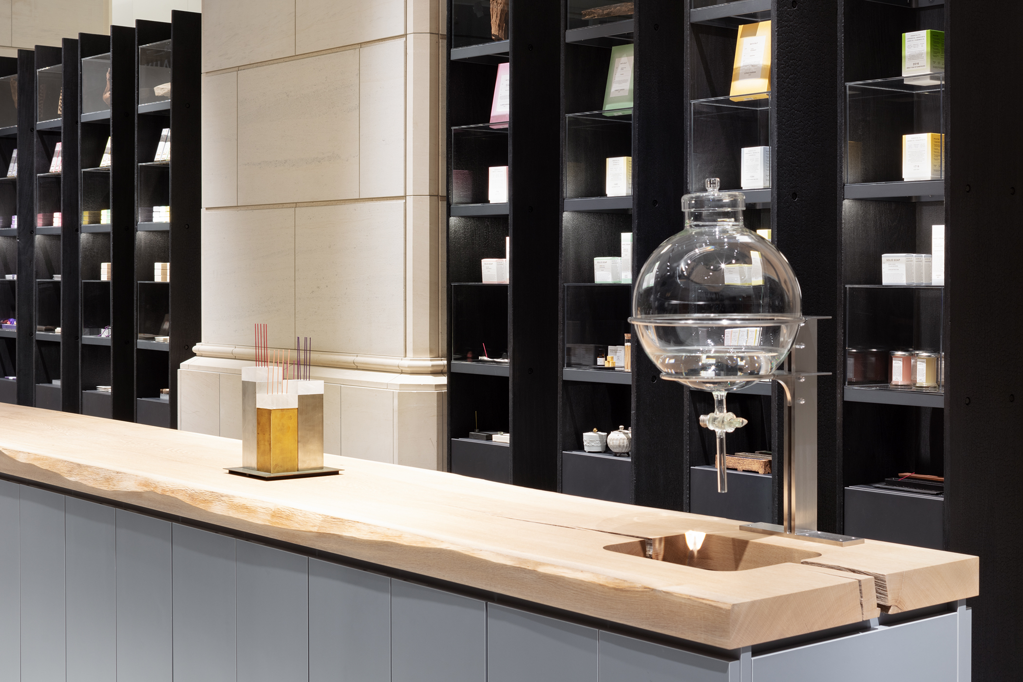 香りに癒されながら働ける★落ち着いて接客できる☆ミッドタウン