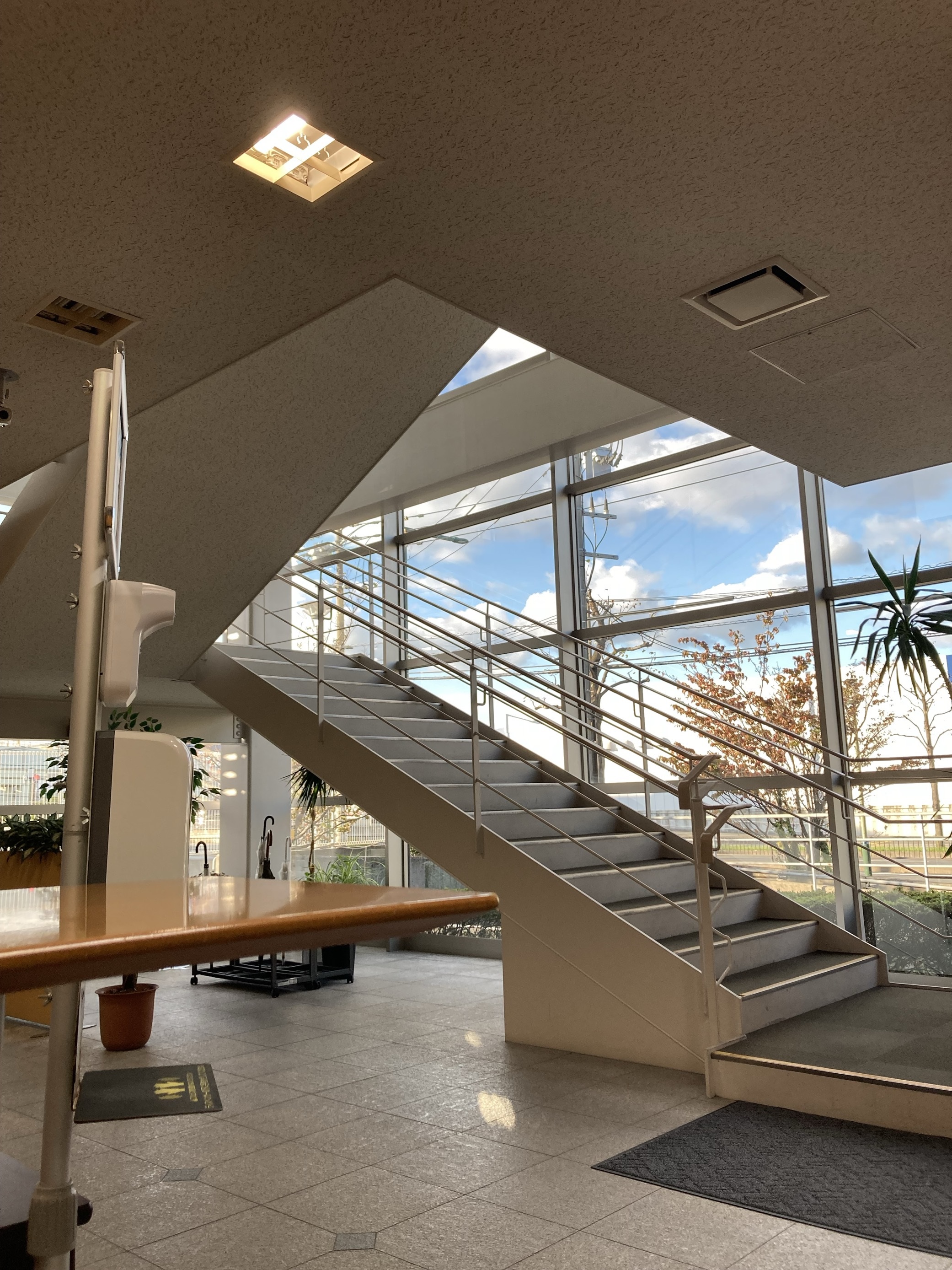 【時給1250円】★カード会員様のサポート事務★嬉しい土日祝休み