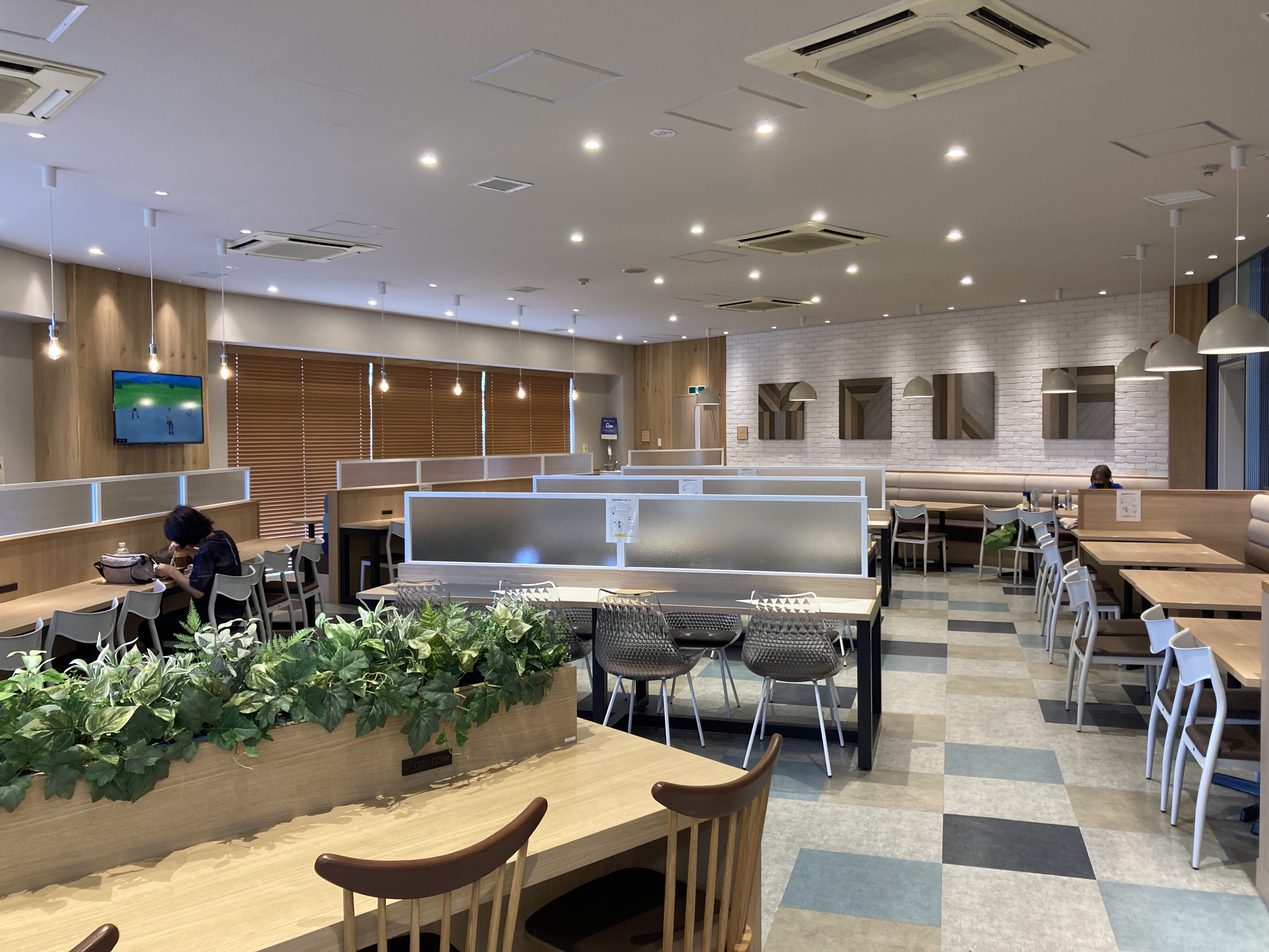 鶴見で正社員に！未経験可・第二新卒歓迎◇アパレル物流センター