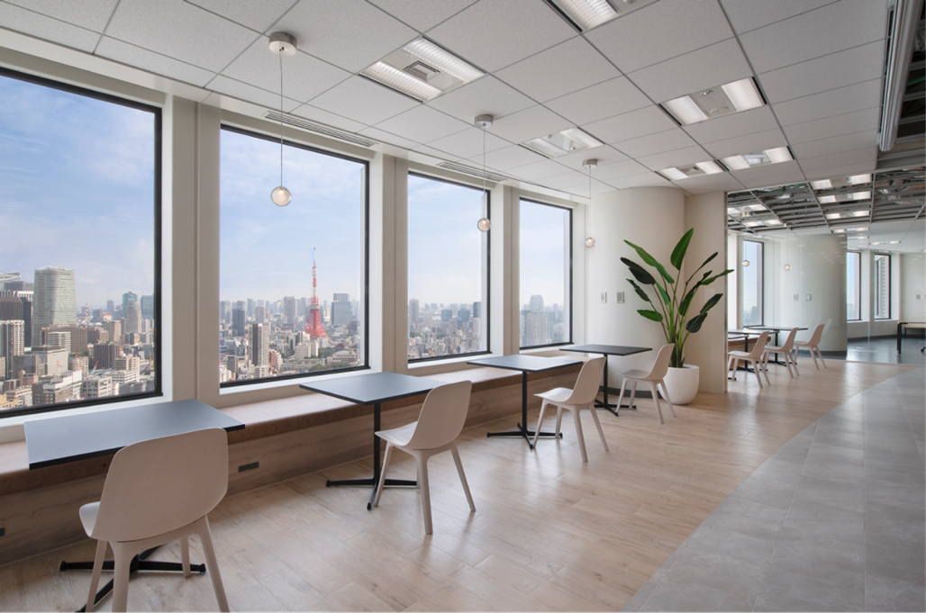 自由度高め♪週1～2日在宅☆駅直結◆給与計算やビザ申請など♪