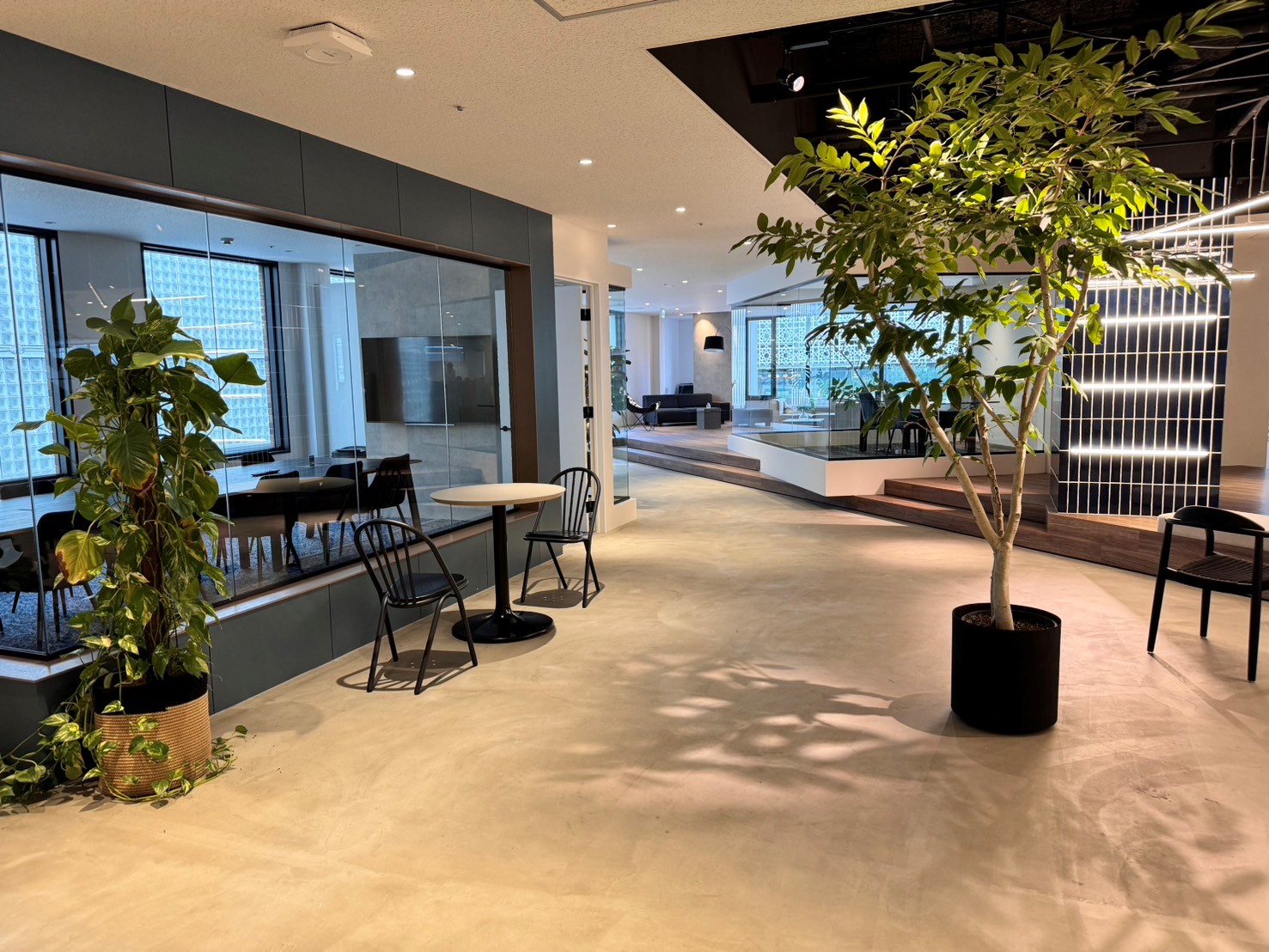 【即日開始】飲食店や美容サロンへ【LINEサービス】に関する案内