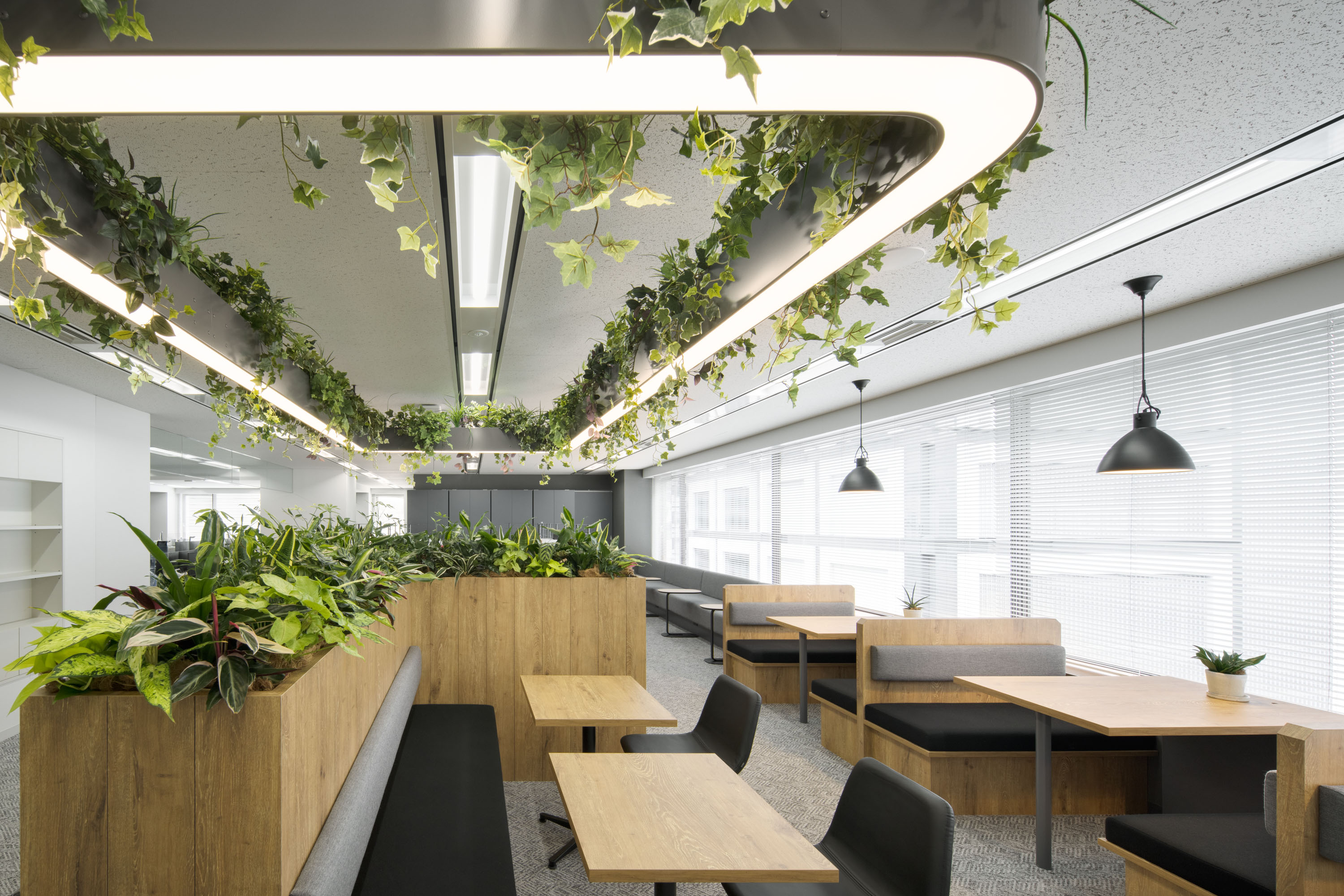 月収例30万円～♪17時台定時★穏やか環境◎社内の事務サポート