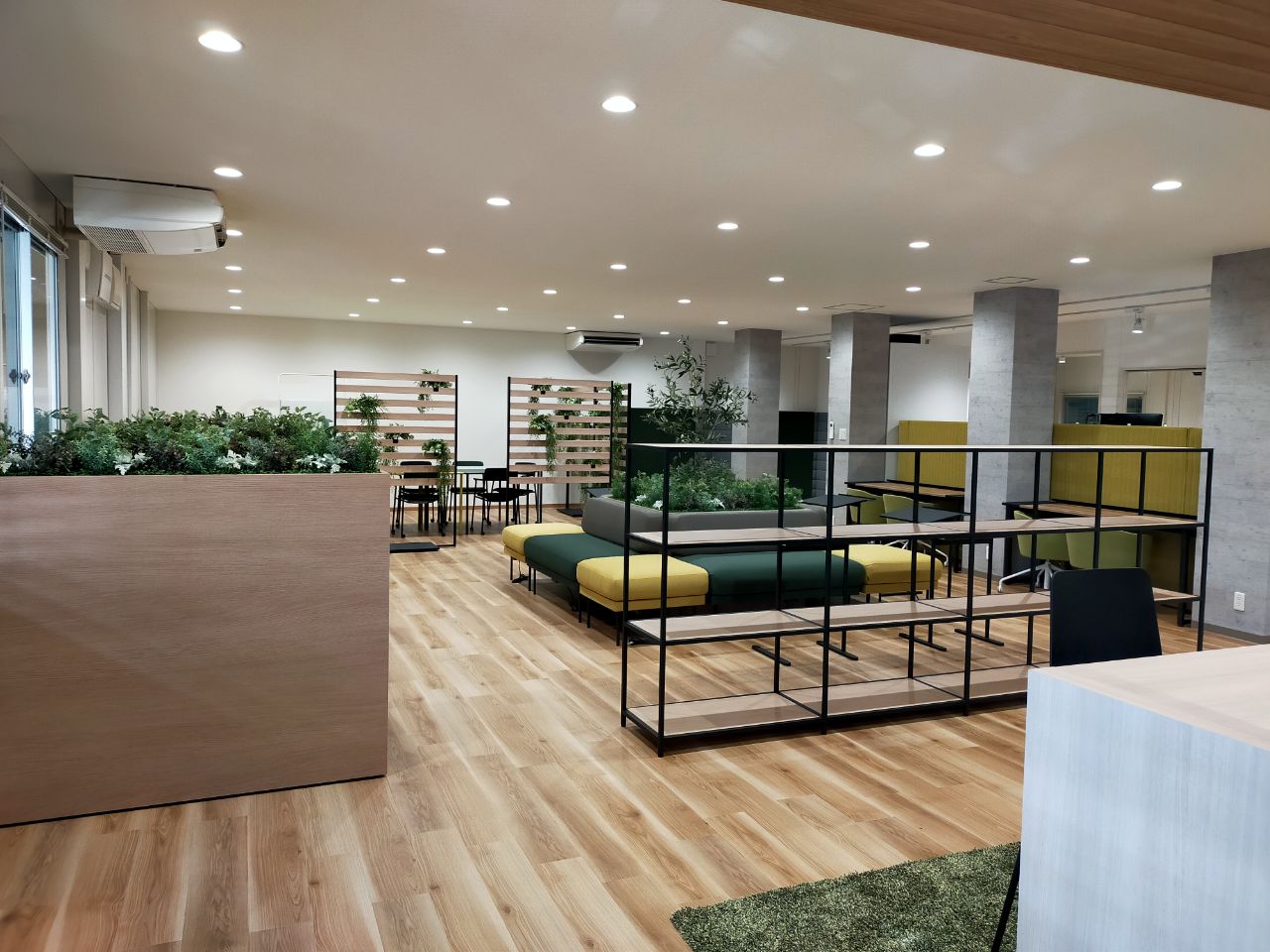 【車通勤OK！】＼英語力を活かして高時給♪サポート事務／＠1700