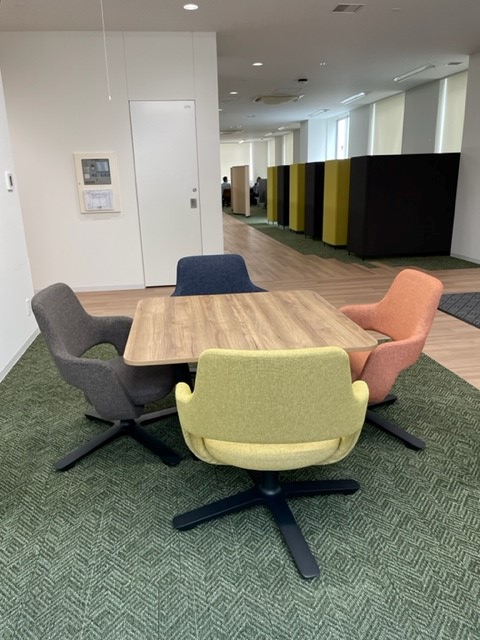 《正社員化実績あり》在宅あり／落ち着いた職場／コツコツ事務♪