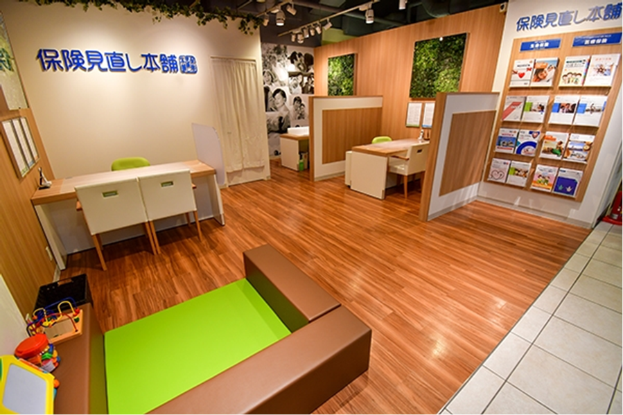 ＜12月開始＞かんたん保険事務♪30代～50代活躍中！新宿エリア