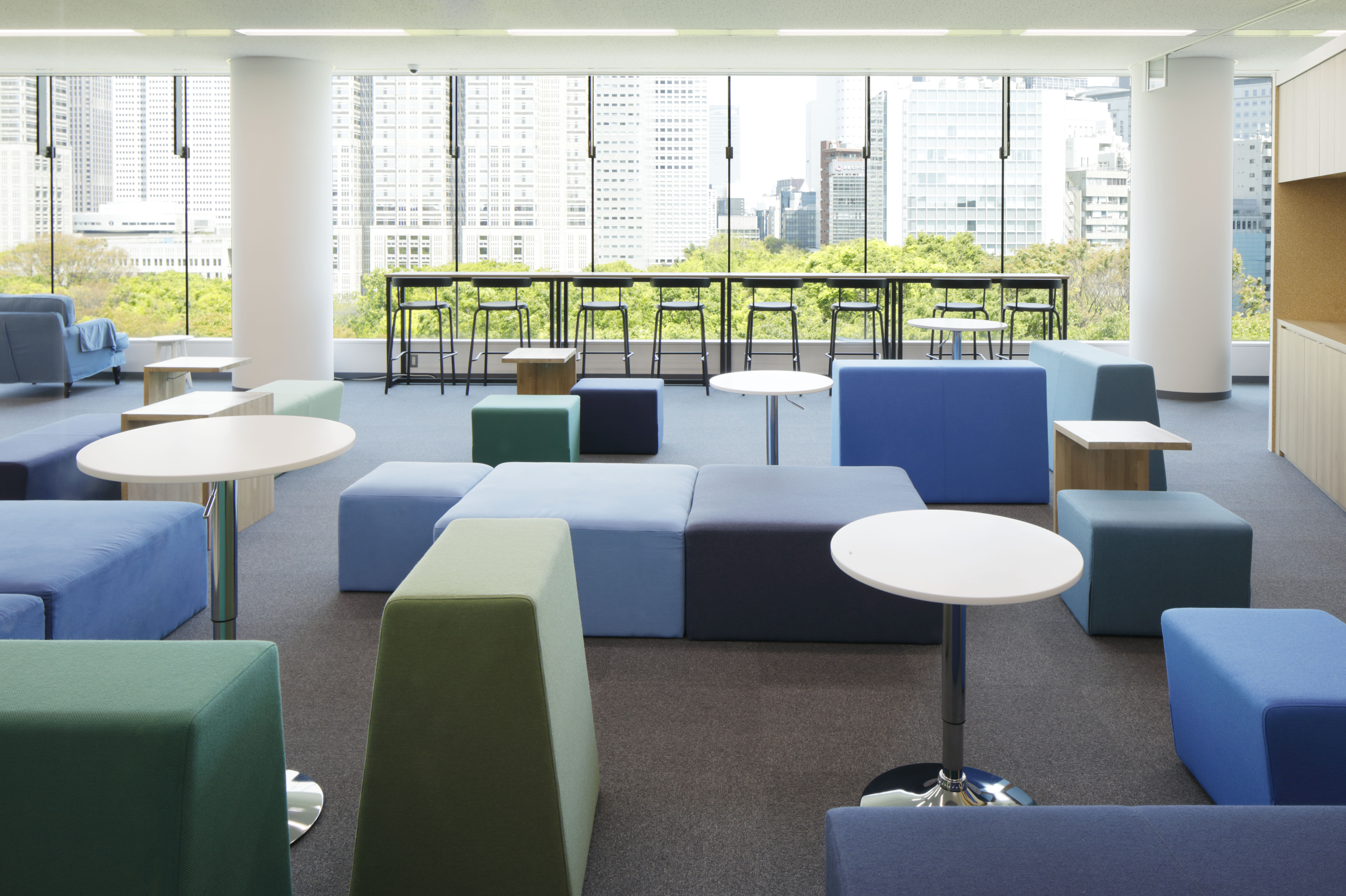 【1月開始】派遣スタッフ活躍中★服装自由☆長期◎事務サポート