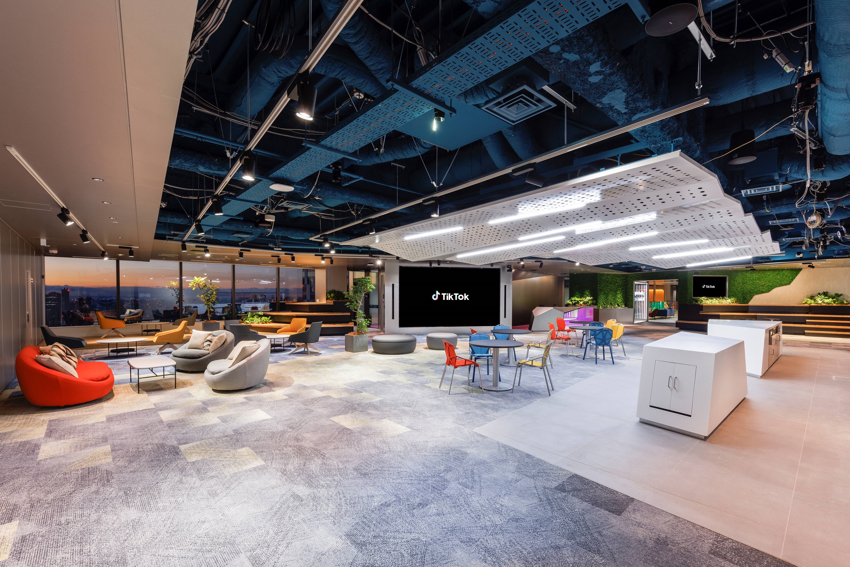 【1月】大手外資系SNS企業でデータ集計のお仕事＠2300円☆渋谷駅