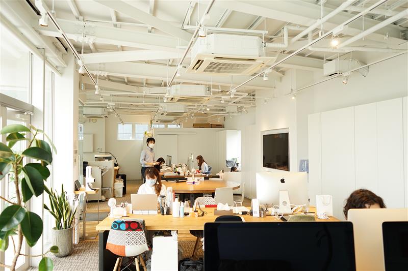 【40～50代カツヤク♪】人気のスキンケア企業で受発注のおしごと