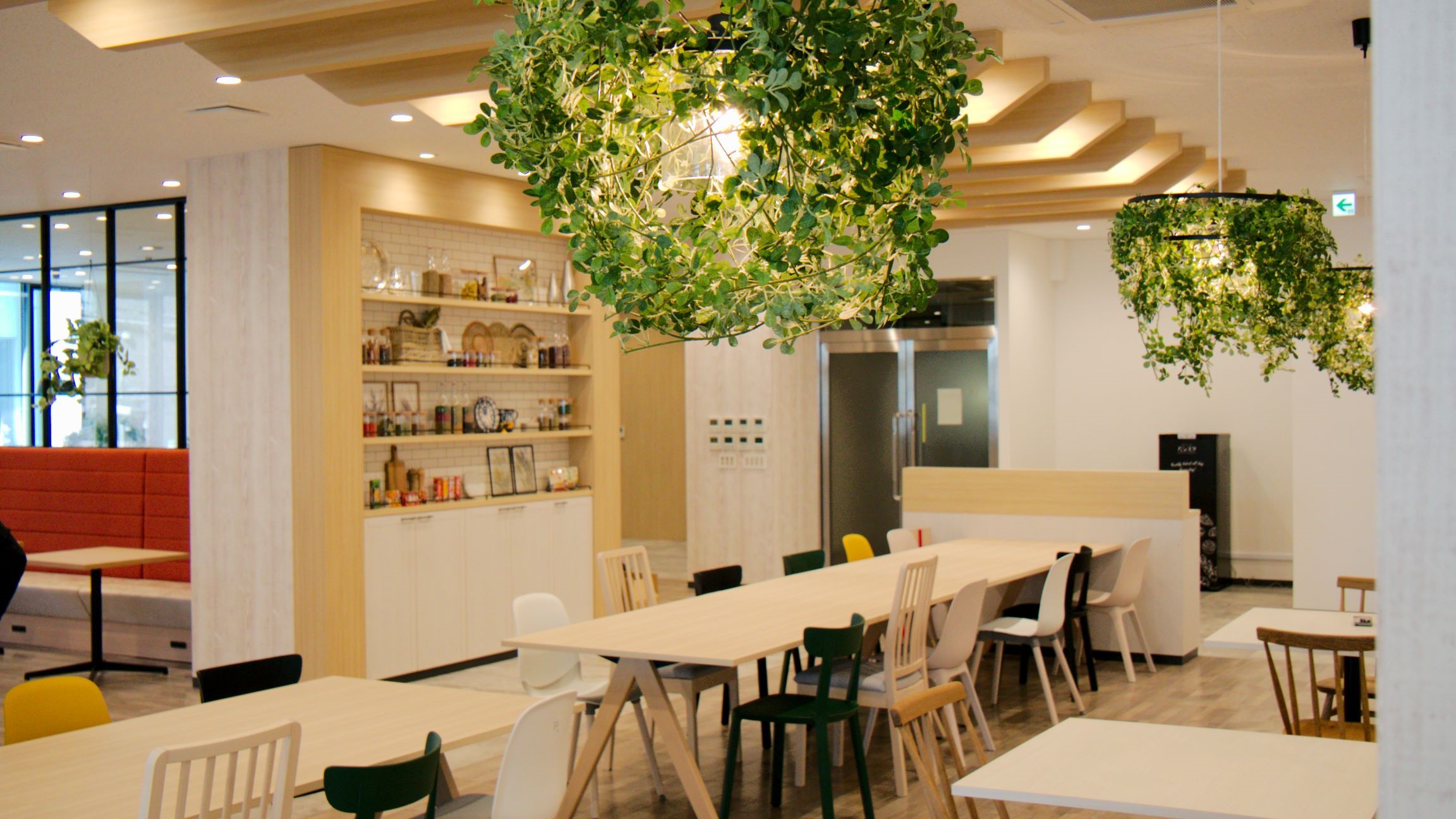 ●人気の食品業界●オフィス環境◎未経験OKなカンタン受付