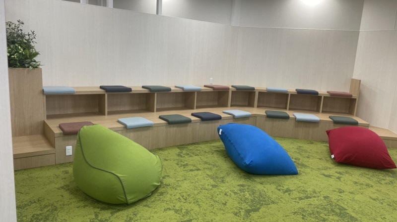 ＼夜型タイプに♪ ／12時STARTのサポ事務◎高月収25万↑＠梅田