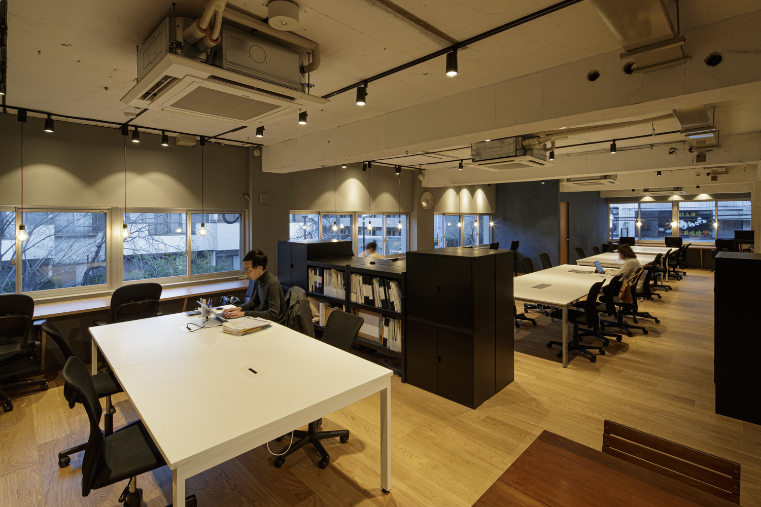 就業先イメージ