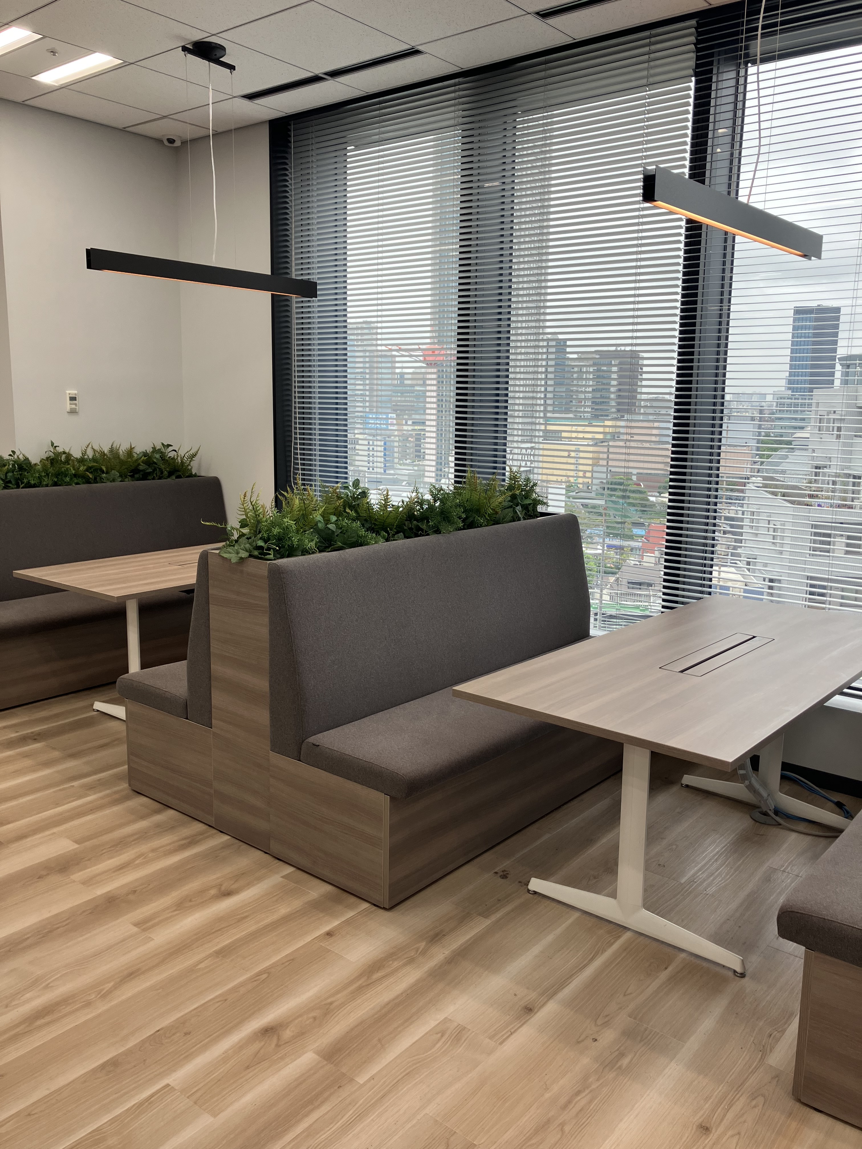 ＼複数名募集／直接雇用実績あり！服装ネイル自由な企業で事務+*