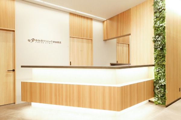 【2月開始】未経験OK！長期◆キレイなクリニックで受付業務☆彡