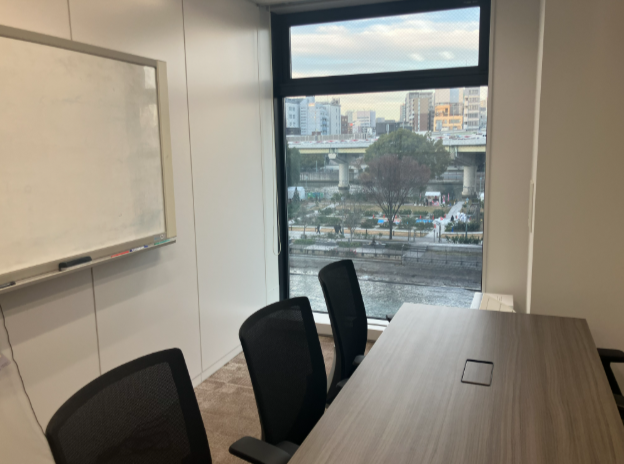 《40~50代活躍中★》在宅あり◎残業なし♪時給1500円↑事務サポ