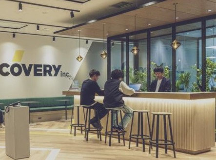 ＼髪色・服装・ネイル自由☆／社員化実績アリ◎広告代理店の事務