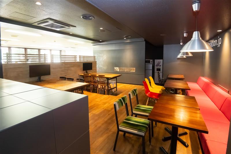 【表参道から2分♪】穏やか環境がイチオシ★IT企業×事務アシ☆