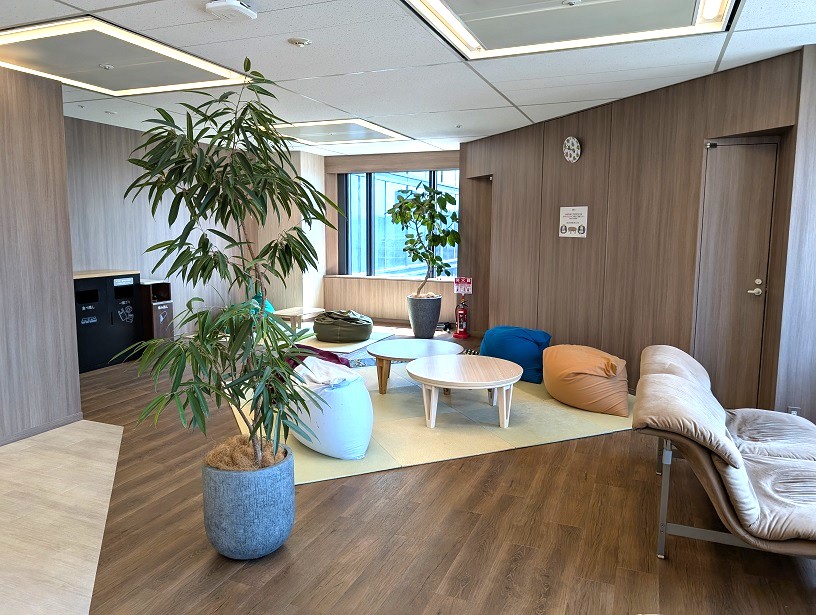 優しい社員さんと同期入社の仲間がいて頑張れる環境★未経験歓迎