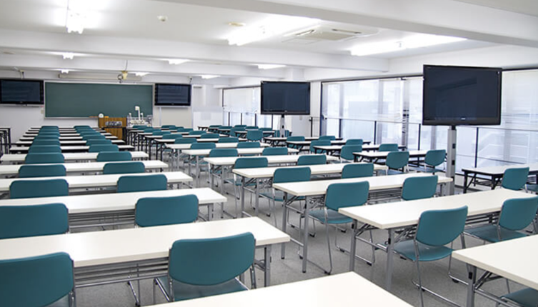 【人気の学校事務★】幅広い＊受付＋事務＋試験監督も♪月24万↑