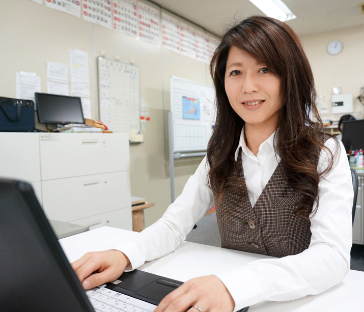 ＜少しずつ慣れればOK♪＞時給1,250円★未経験から事務サポート