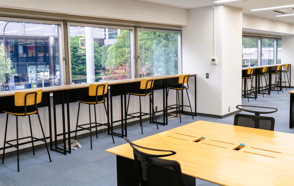 ＼高時給1,900円／電話＆残業なし！服装･髪･ネイル自由♪@採用