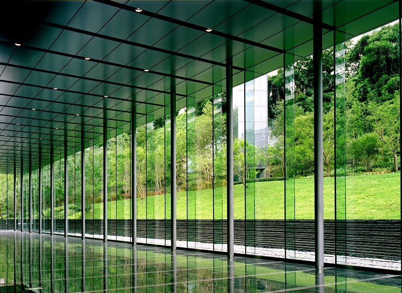 ＼社員化実績あり／ネイル･スニーカーOK♪動きのある総務サポ☆