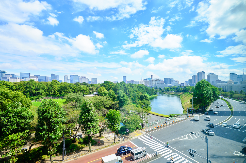 【年408万～】賞与あり♪年休120☆人事総務＋総務○残業少なめ◆