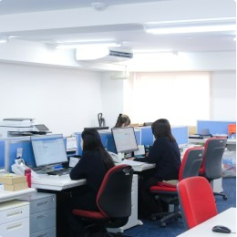 【正社員×事務】年収350～400万/年休128日★賞与・昇給有♪安定