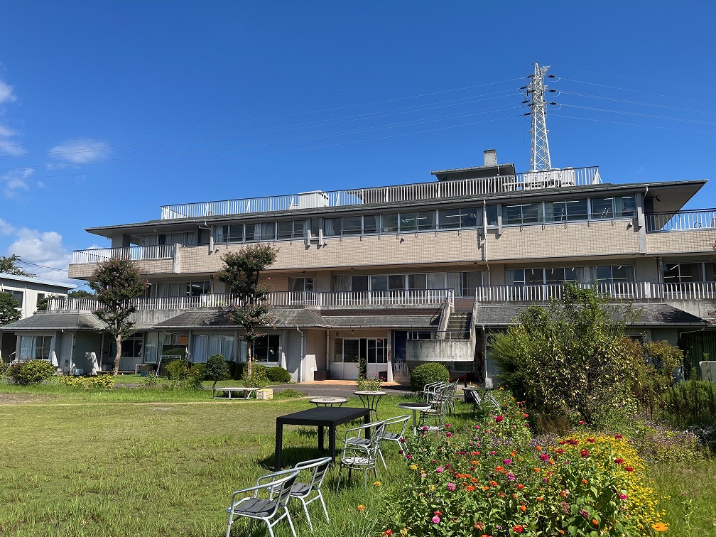 ＼社会福祉法人／時間相談OK★残業ナシ！1600円＠厚木市森の里