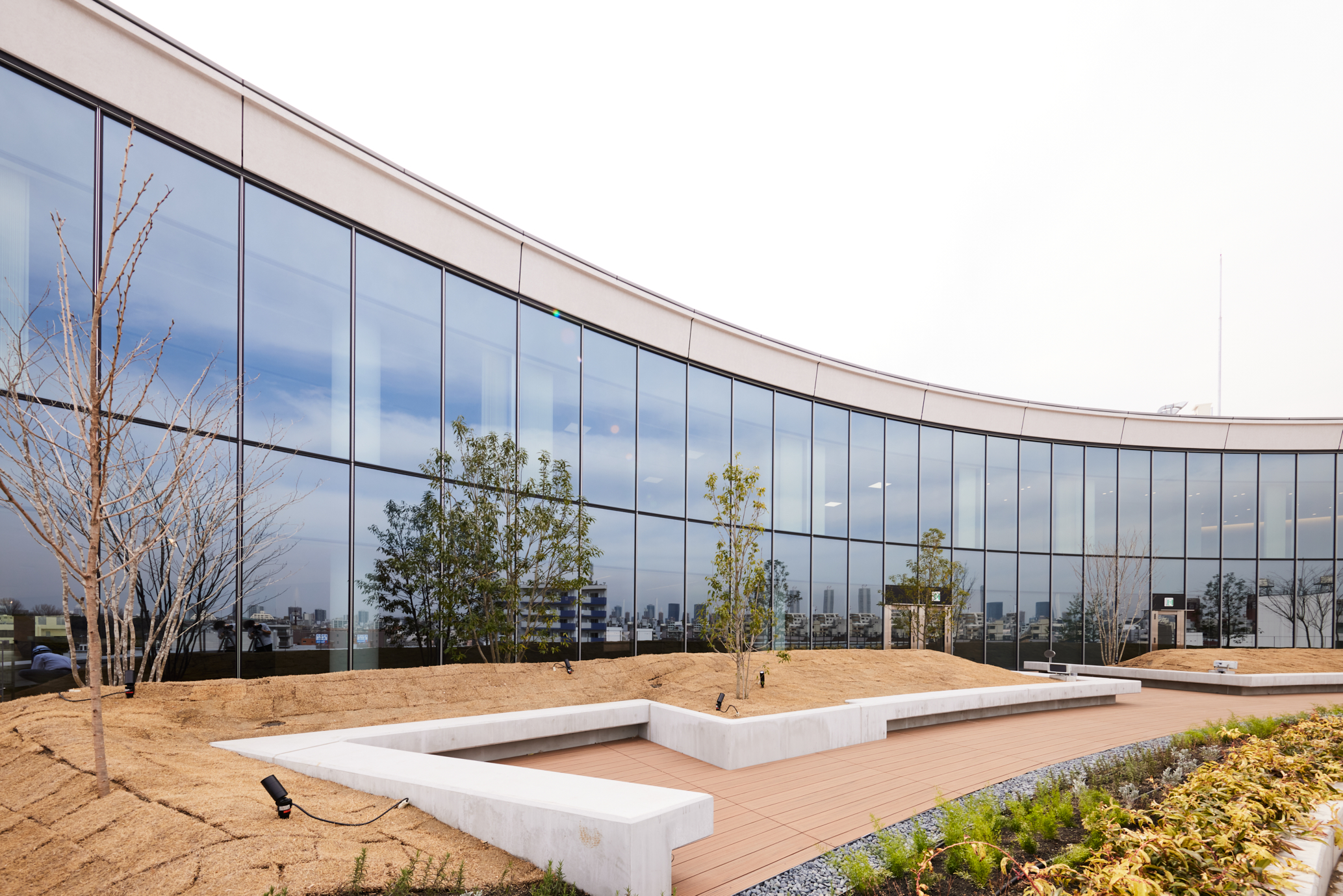 ＼大手企業の受付／お昼から夕方まで☆人気の受付のオシゴト