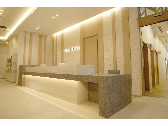 【3月開始】未経験からスタートできる◎クリニック受付＋事務☆