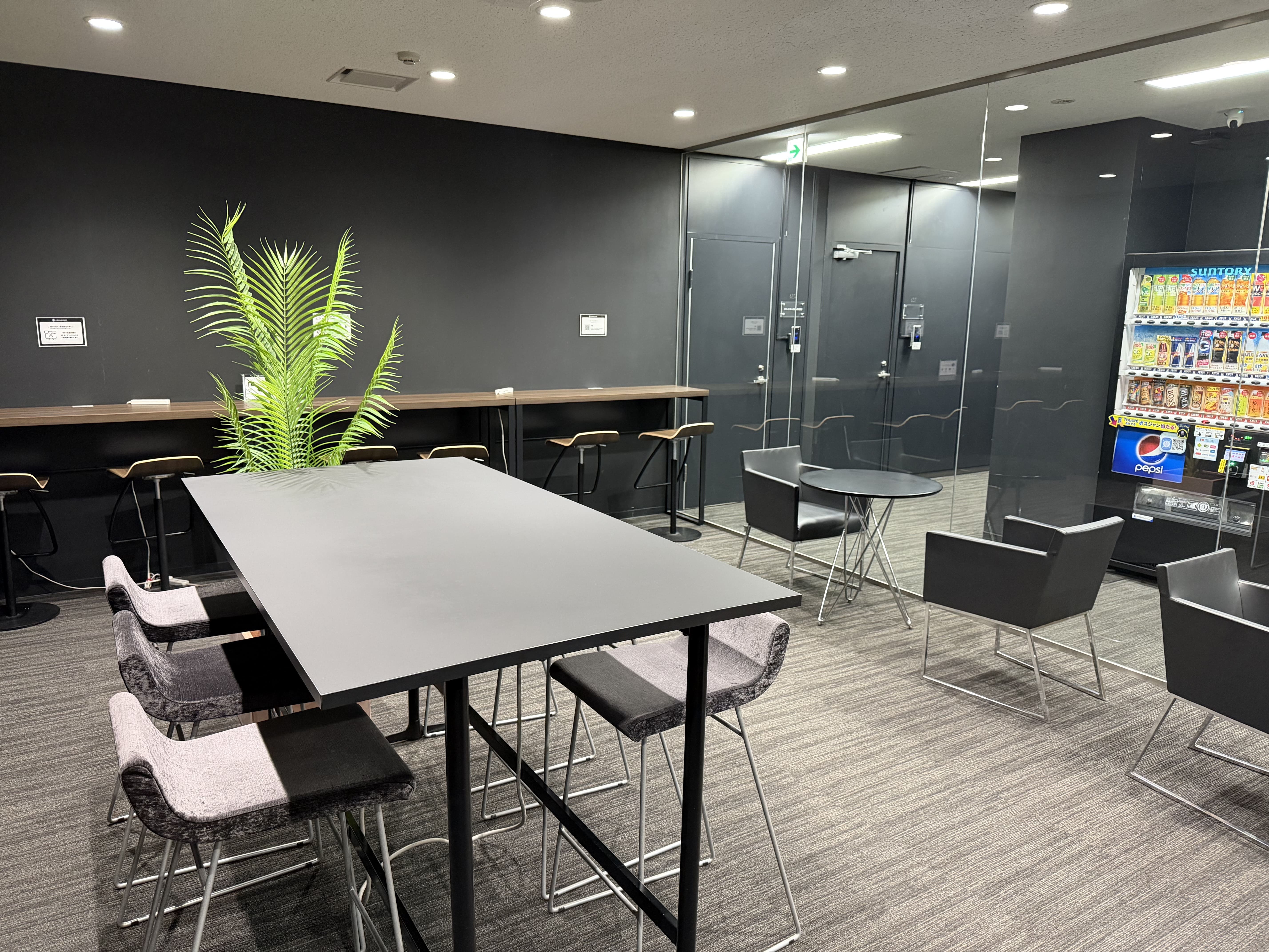 ＼高時給1,900円／10時開始♪テレコミュニケーター◎残業なし★