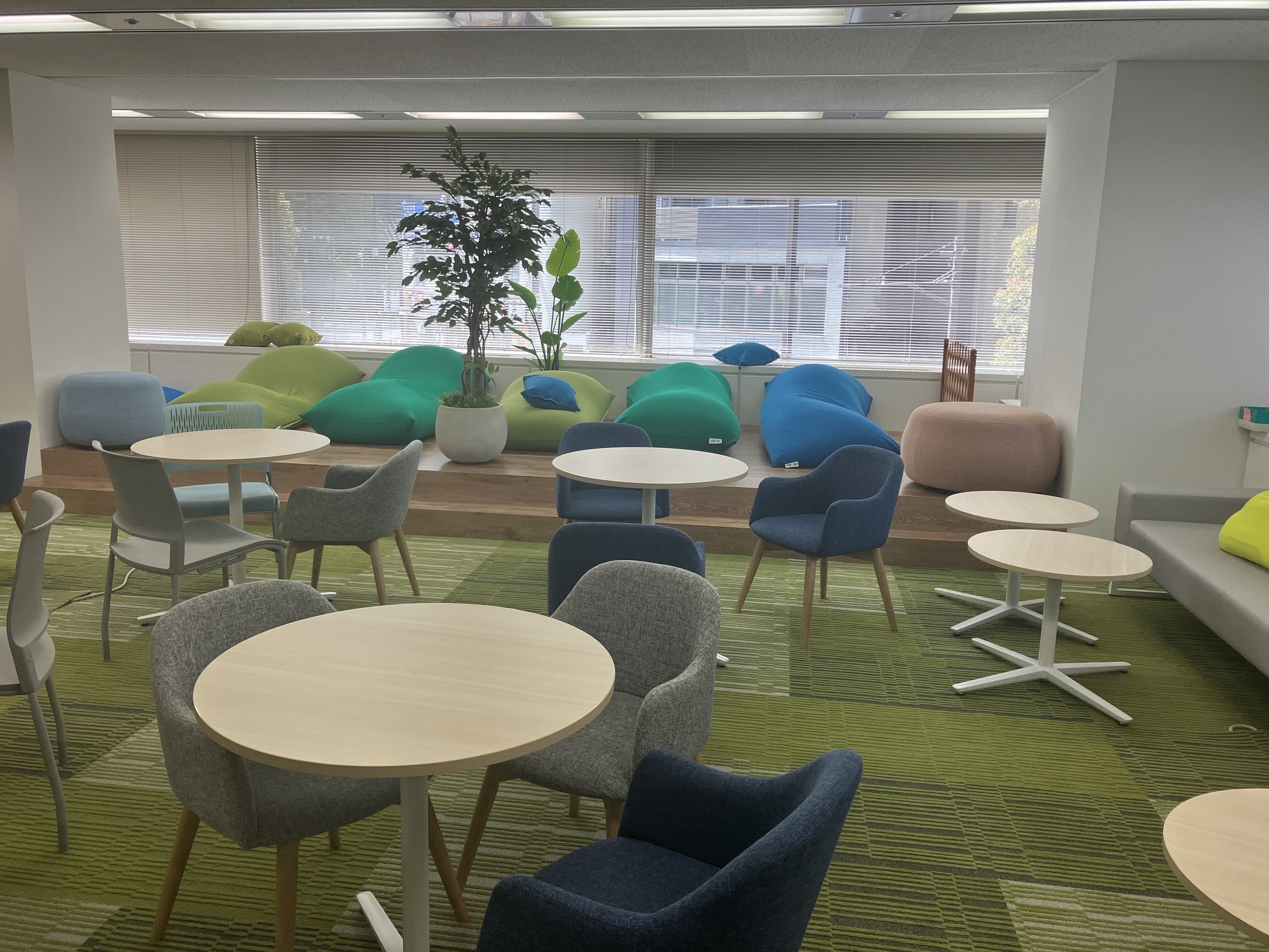 2名募集★未経験OK×マニュアルあり♪問い合わせ対応！