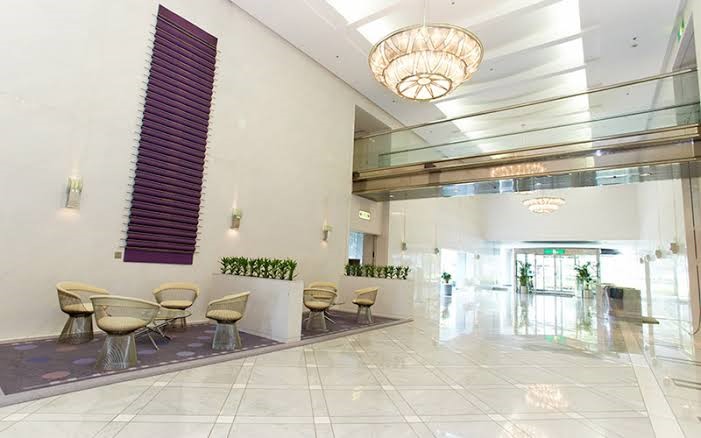 3月＼The企業受付♪／未経験OK★質問しやすい◎残業なし★17時♪