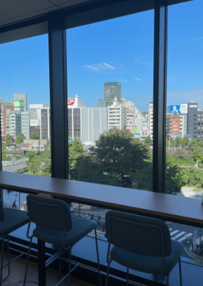 正社員へ！専門商社で営業事務◎年収423～552万円◎在宅あり