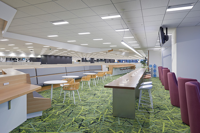 ＼在宅あり／東新宿直結★ソフトバンクグループでの事務アシ